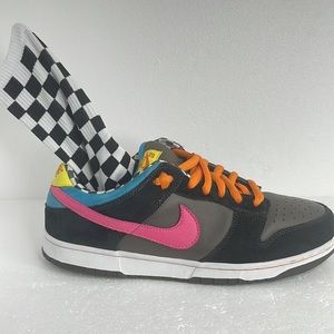 Nike DUNK SB LOW 720  Grey Black Pink Swoosh Checker Board Insole Sock